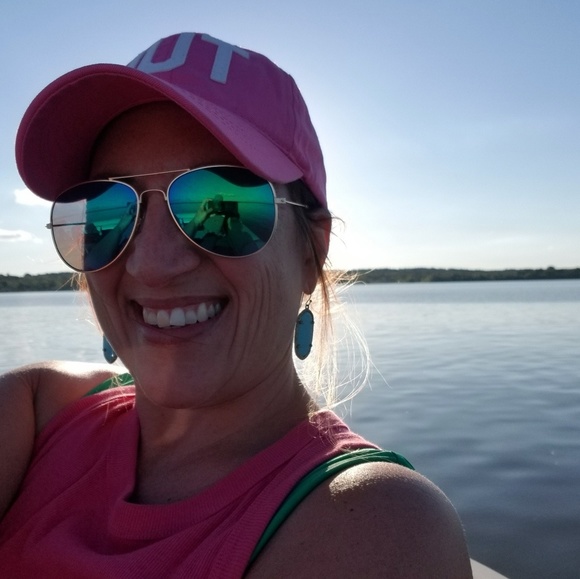 Meet your Posher, Aimee - Picture 1 of 1